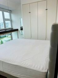 The Esparis (D18), Condominium #617746561
